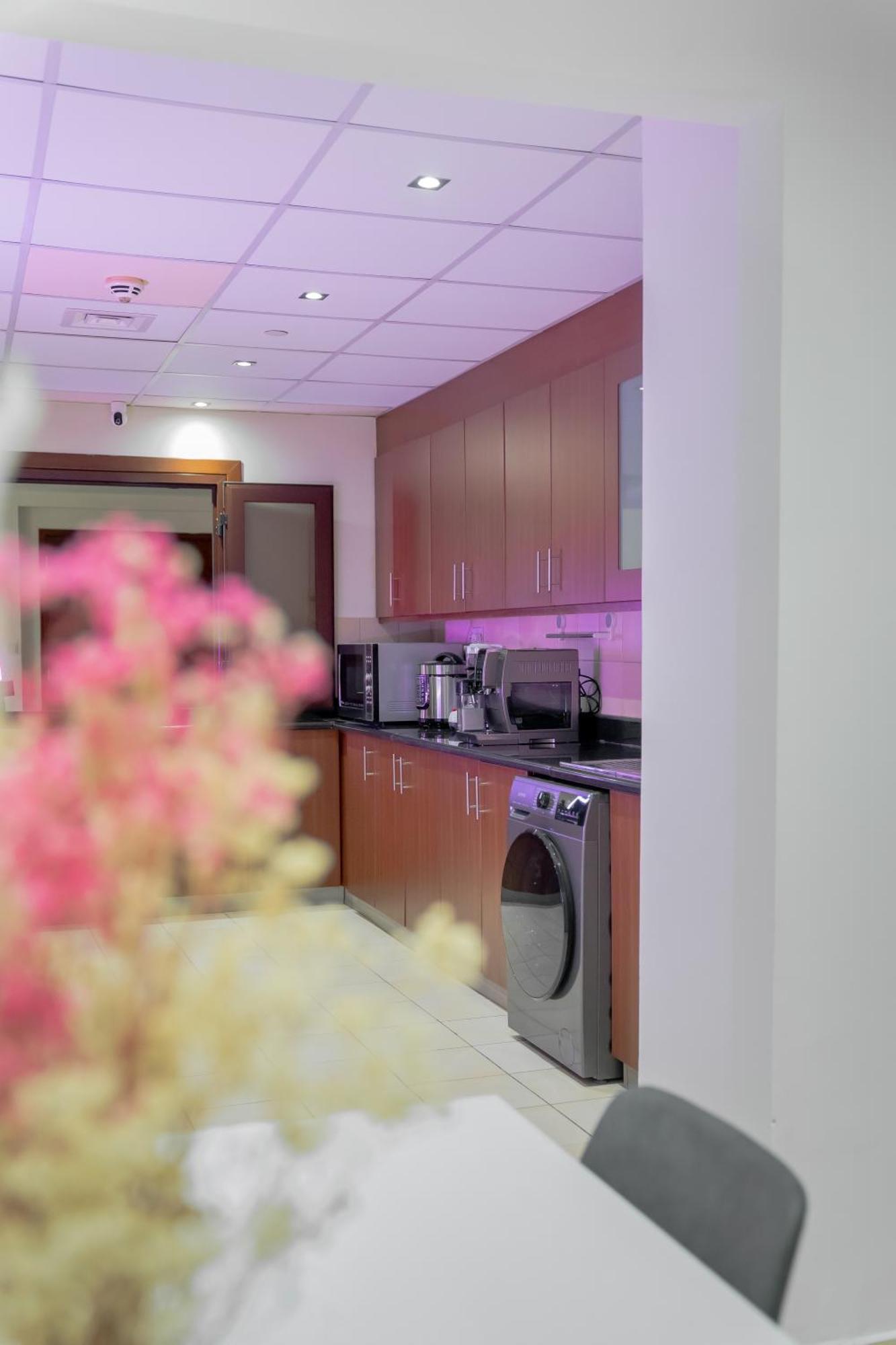 Berloga Capsule Jbr Hostel Dubaj Kültér fotó
