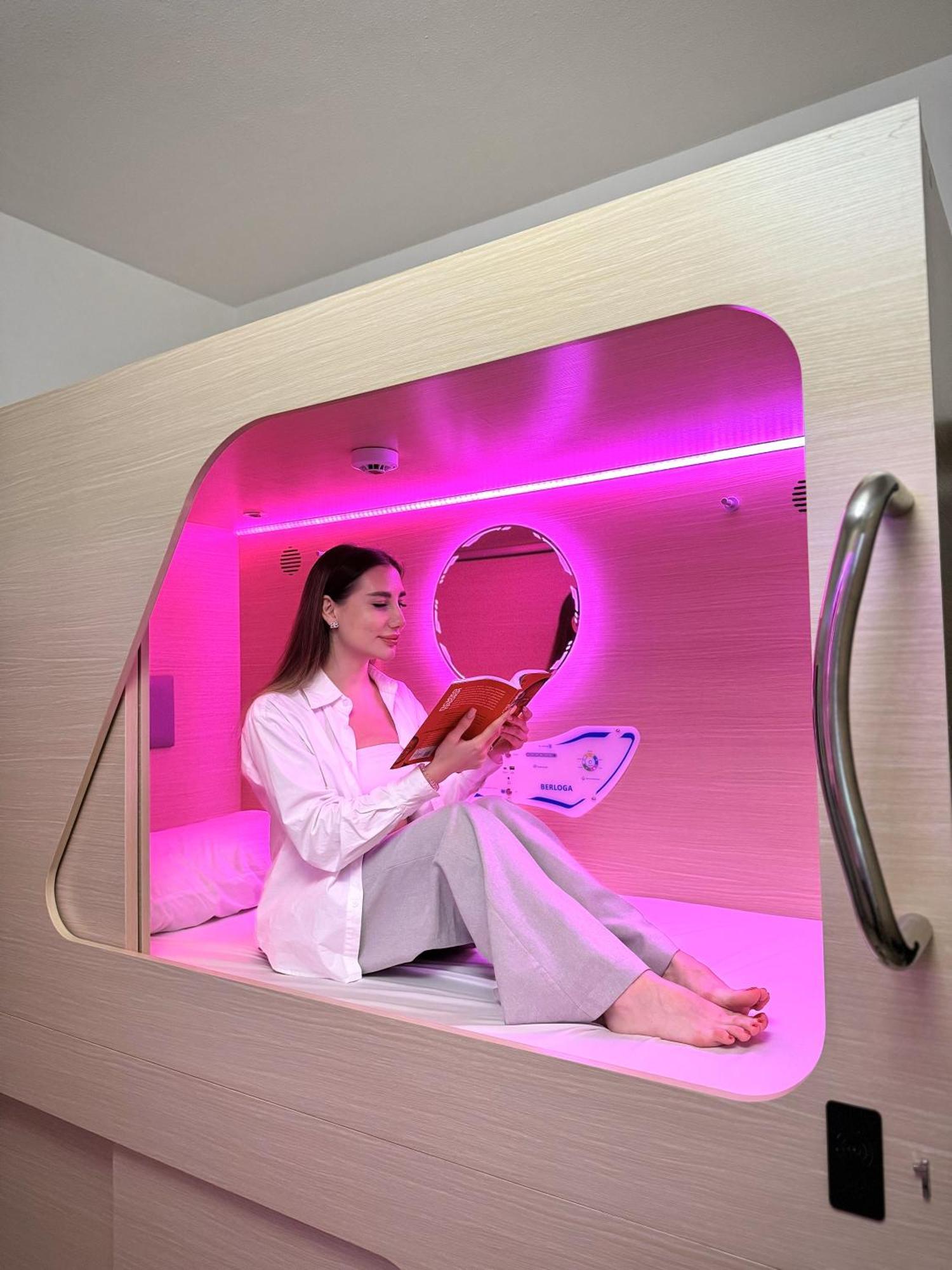 Berloga Capsule Jbr Hostel Dubaj Kültér fotó