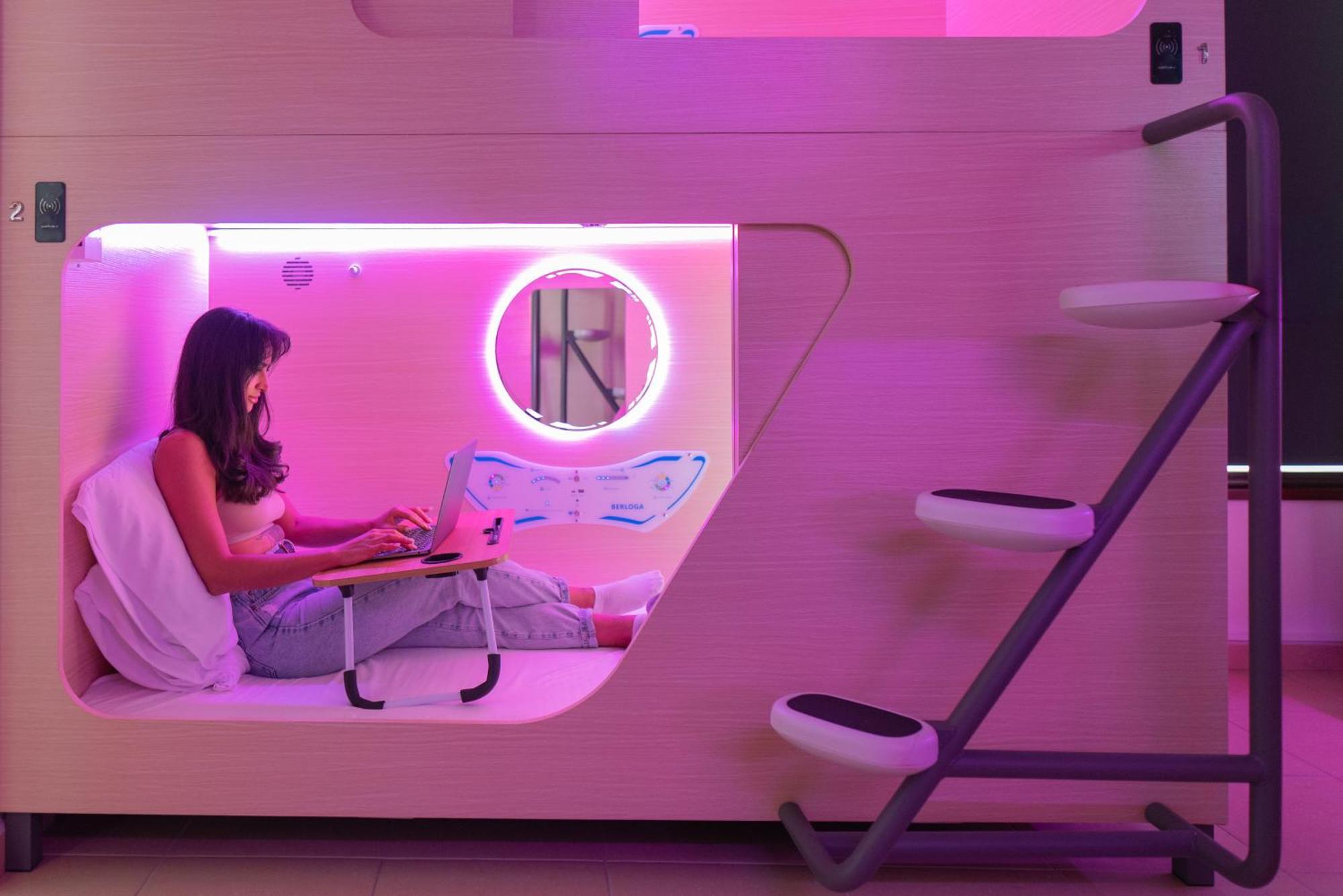 Berloga Capsule Jbr Hostel Dubaj Kültér fotó